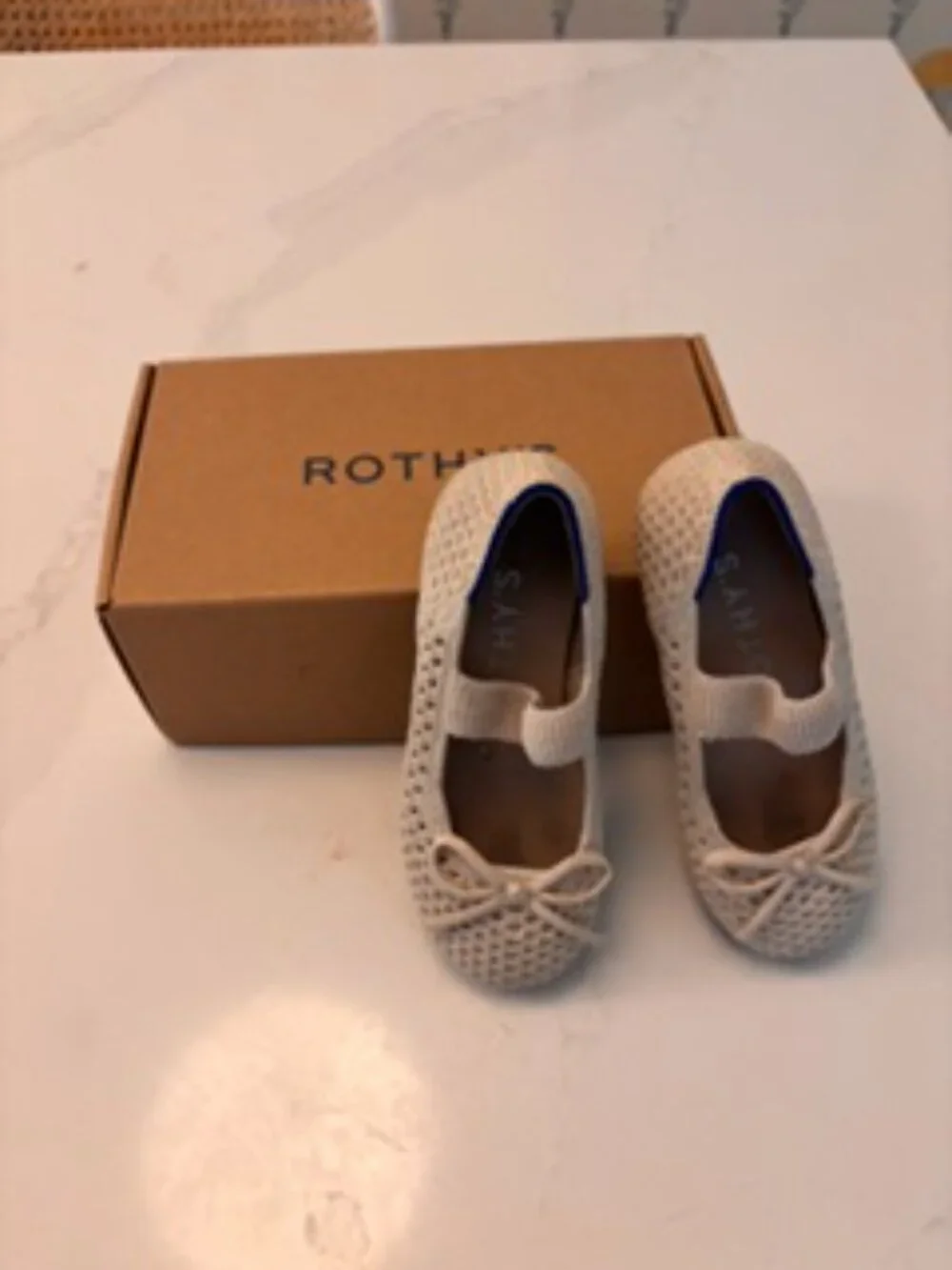FALL PHOTOS: Worn Once Rothy's The Kids Bow Mary Jane in Conch Mesh - Size 8/9